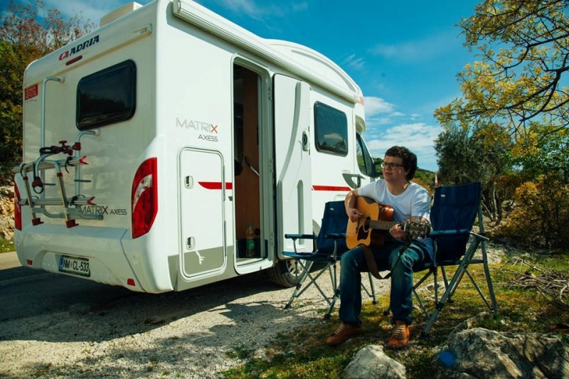 Nagradna igra Poletne zgodbe z Adrio Holidays