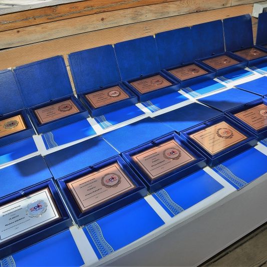 predlogi za prejemnike priznanj CCS ob 25 letnici delovanja kluba